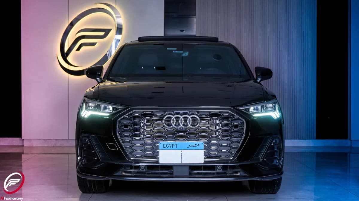 أودي Q3 2025 سبورت باك اس لاين أسود أوتوماتيك — مستعملة