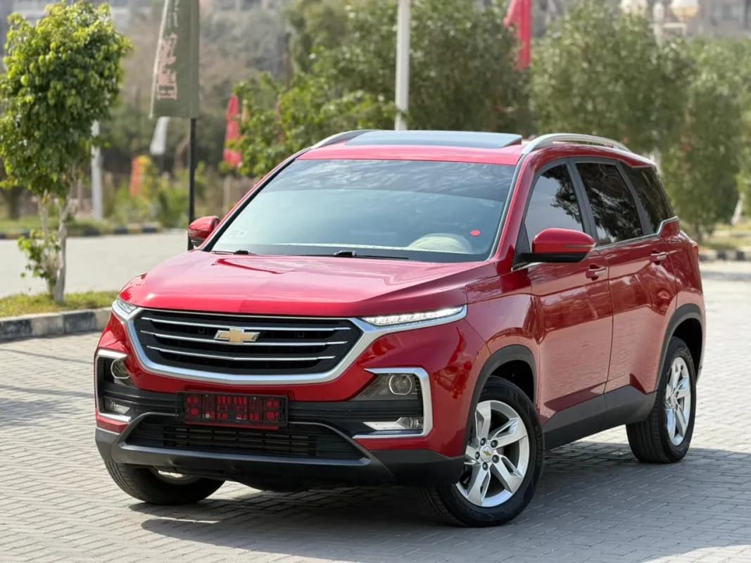 Chevrolet Captiva 2021 Premier Darkred Automatic — Used
