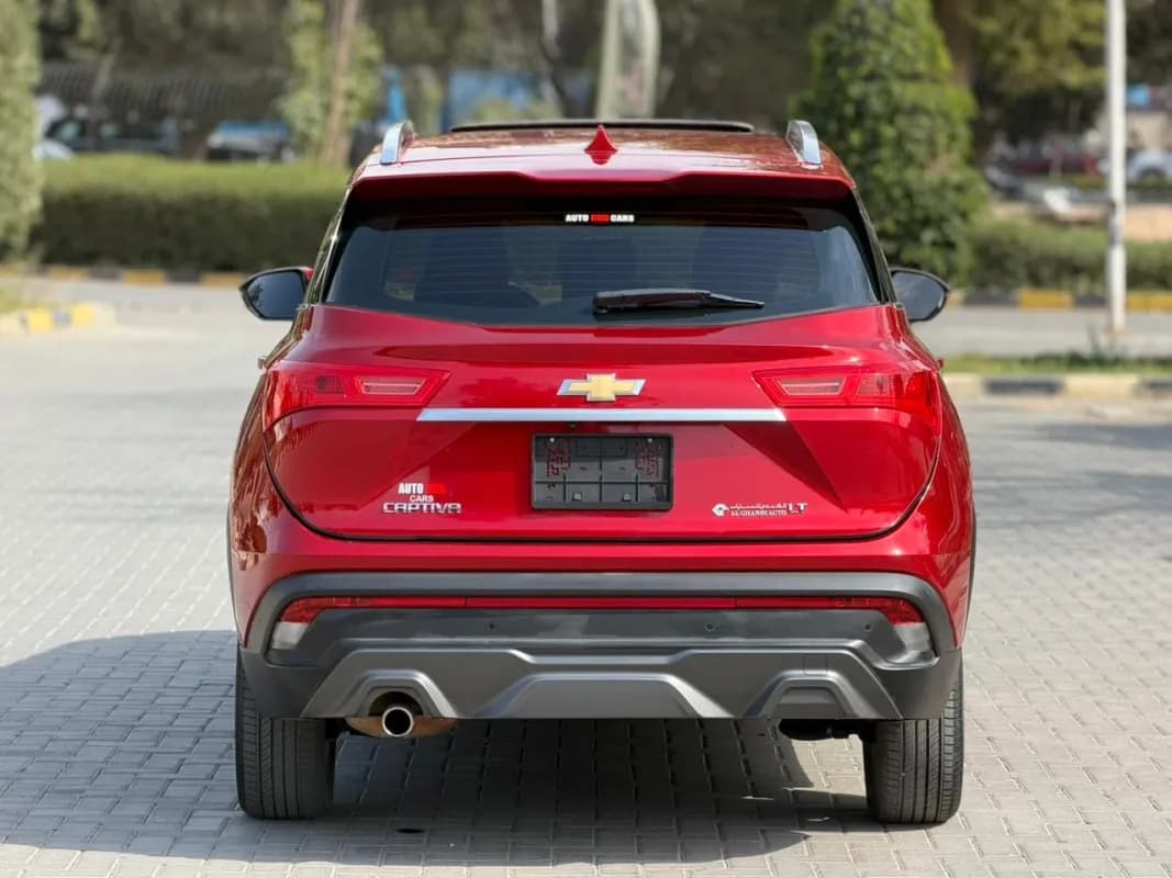 Chevrolet Captiva 2021 Premier Darkred Automatic — Used
