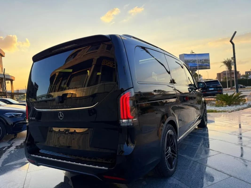 Mercedes-Benz V300 Viano 2026 AMG VIP Seats Fullyloaded Black Automatic — New