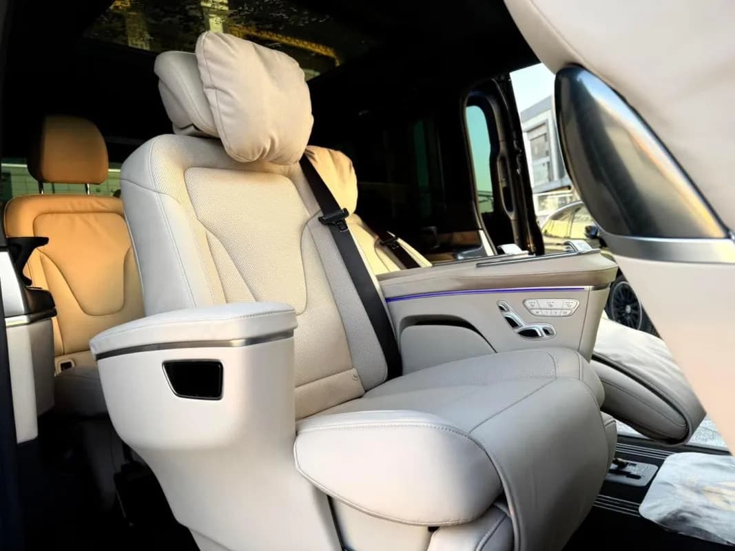 Mercedes-Benz V300 Viano 2026 AMG VIP Seats Fullyloaded Black Automatic — New