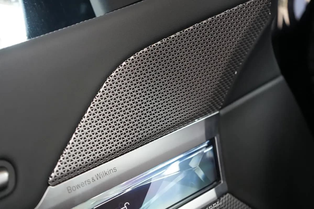 بي ام دبليو أي 7 2026 اي درايف 50 اي ام-سبورت أسود أوتوماتيك — جديدة