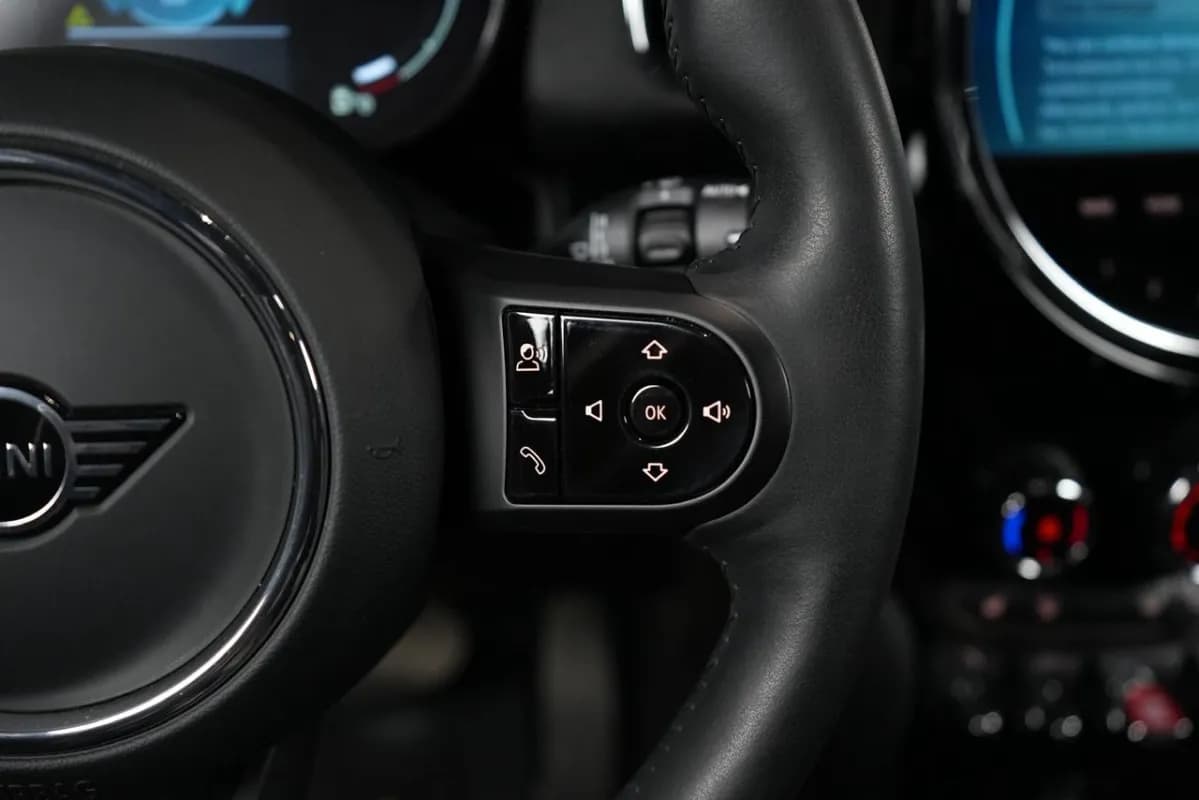 ميني كانتري مان 2024 اس -جا سي دابليو أخضر أوتوماتيك — جديدة