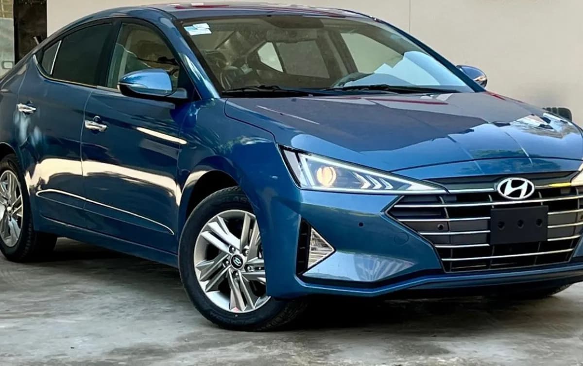 هيونداي النترا AD 2026 توب لاين أزرق سماوي أوتوماتيك — جديدة