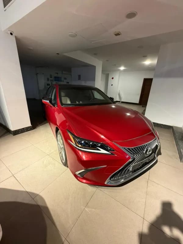 Lexus ES350 2019 Premium Red Automatic — Used