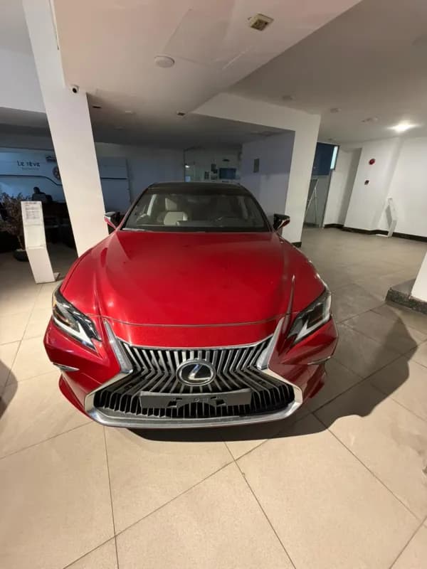 Lexus ES350 2019 Premium Red Automatic — Used