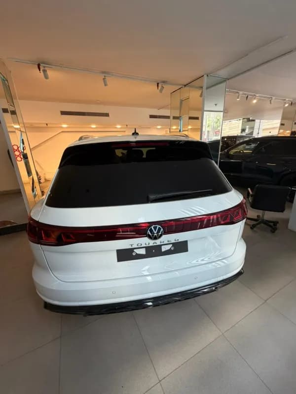 Volkswagen Touareg 2026 R line White Automatic — New