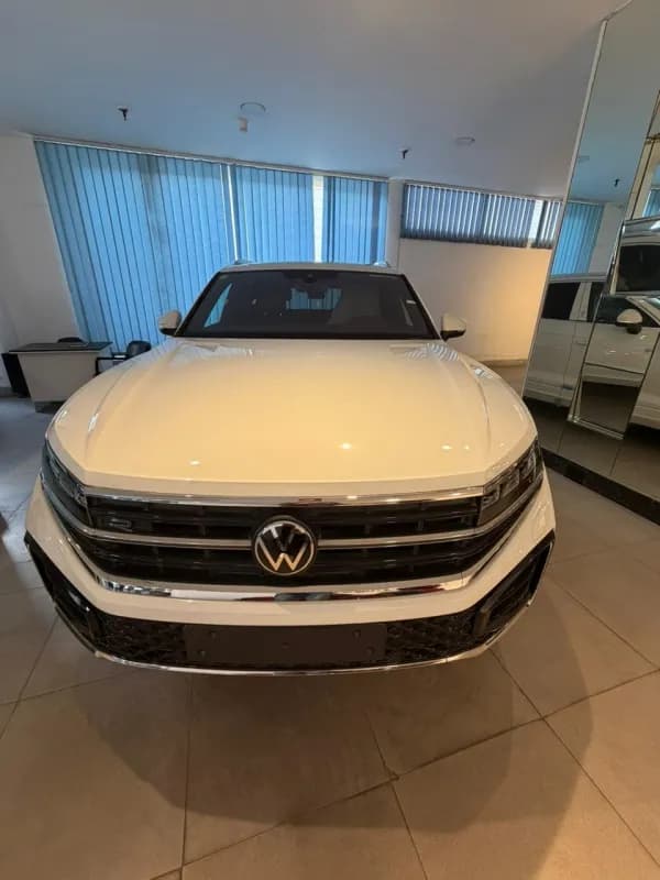Volkswagen Touareg 2026 R line White Automatic — New