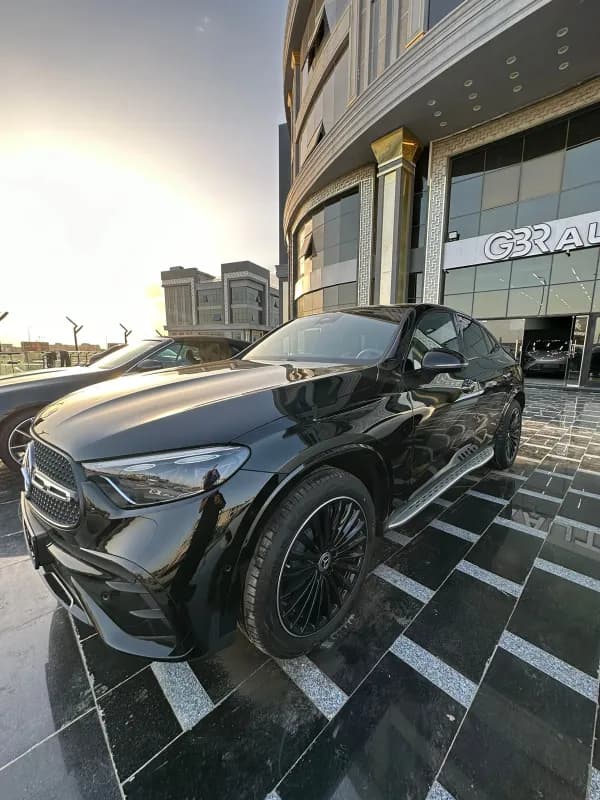 مرسيدس بنز GLC 300 2026 ايه ام جي أسود أوتوماتيك — جديدة