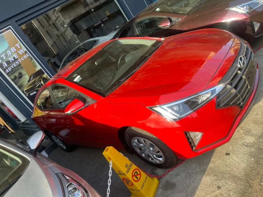 هيونداي النترا AD 2026 توب لاين أحمر أوتوماتيك — جديدة