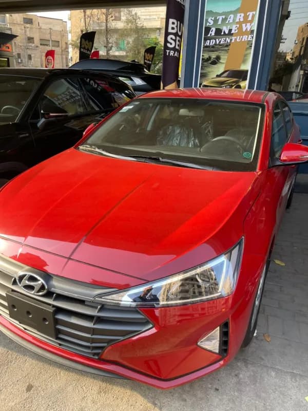 هيونداي النترا AD 2026 توب لاين أحمر أوتوماتيك — جديدة