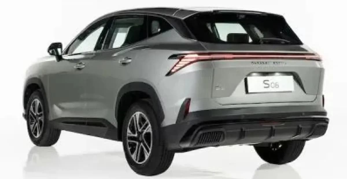 سويست S06 2027 هاي لاين رمادي أوتوماتيك — جديدة