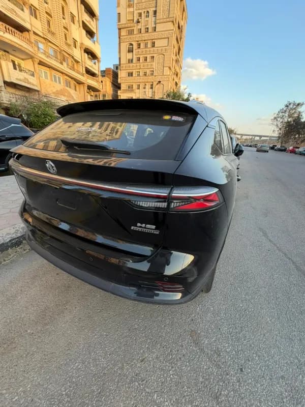 ام جي اتش اس 2026 اتش اي في أسود أوتوماتيك — جديدة