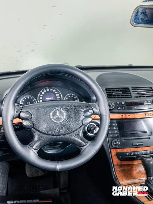 Mercedes-Benz E200 2007 Kompressor Black Automatic — Used