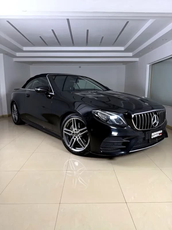 مرسيدس بنز E200 2018 ايه ام جي أسود أوتوماتيك — مستعملة