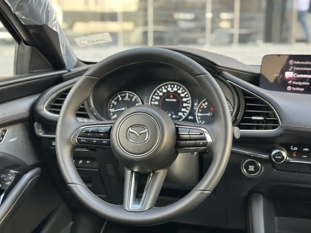 مازدا 3 2026 اس بريميوم أزرق غامق أوتوماتيك — جديدة