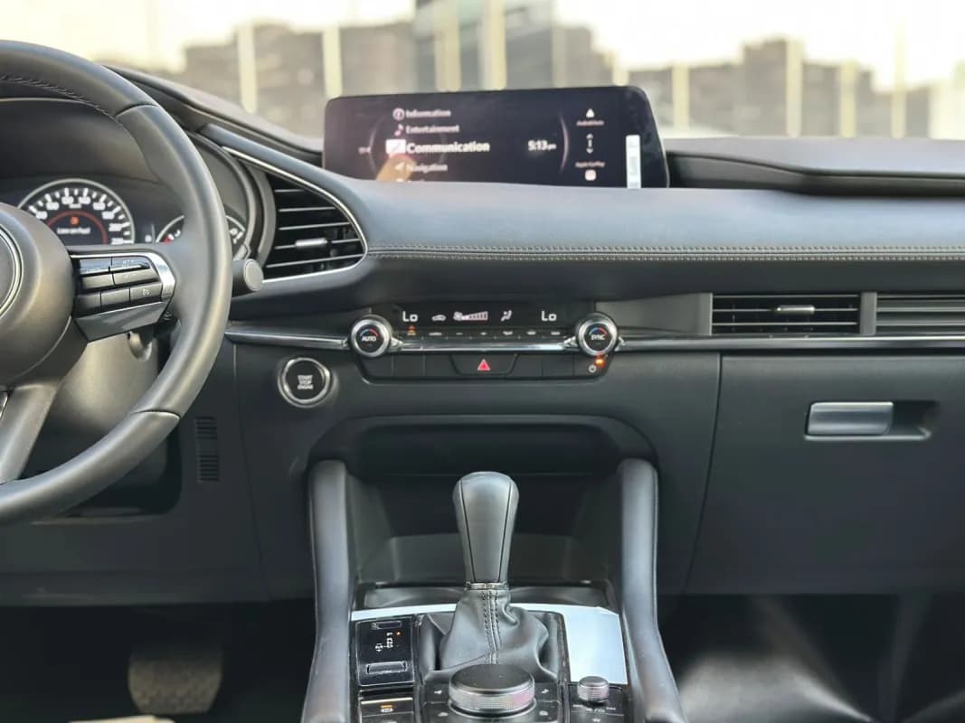 مازدا 3 2026 اس بريميوم أزرق غامق أوتوماتيك — جديدة