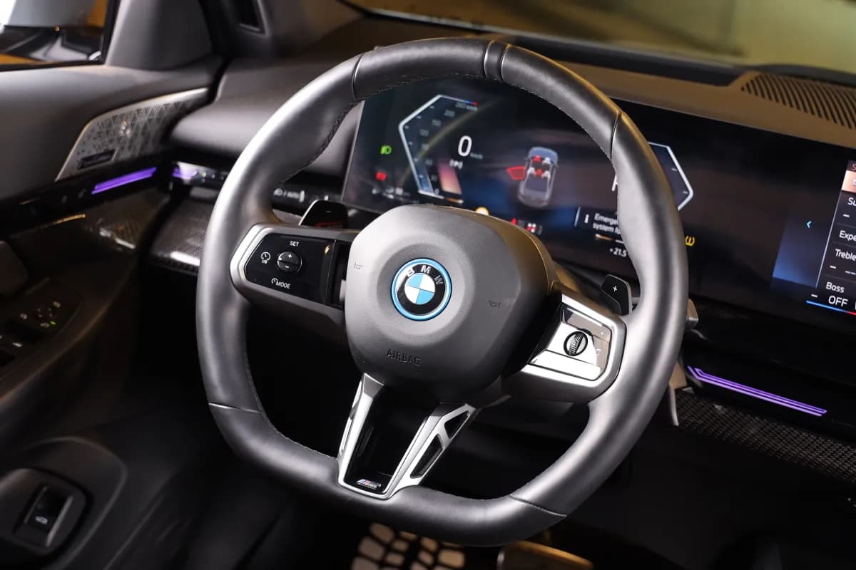 BMW 530 E 2024 Luxury Cement Gray Automatic — Used