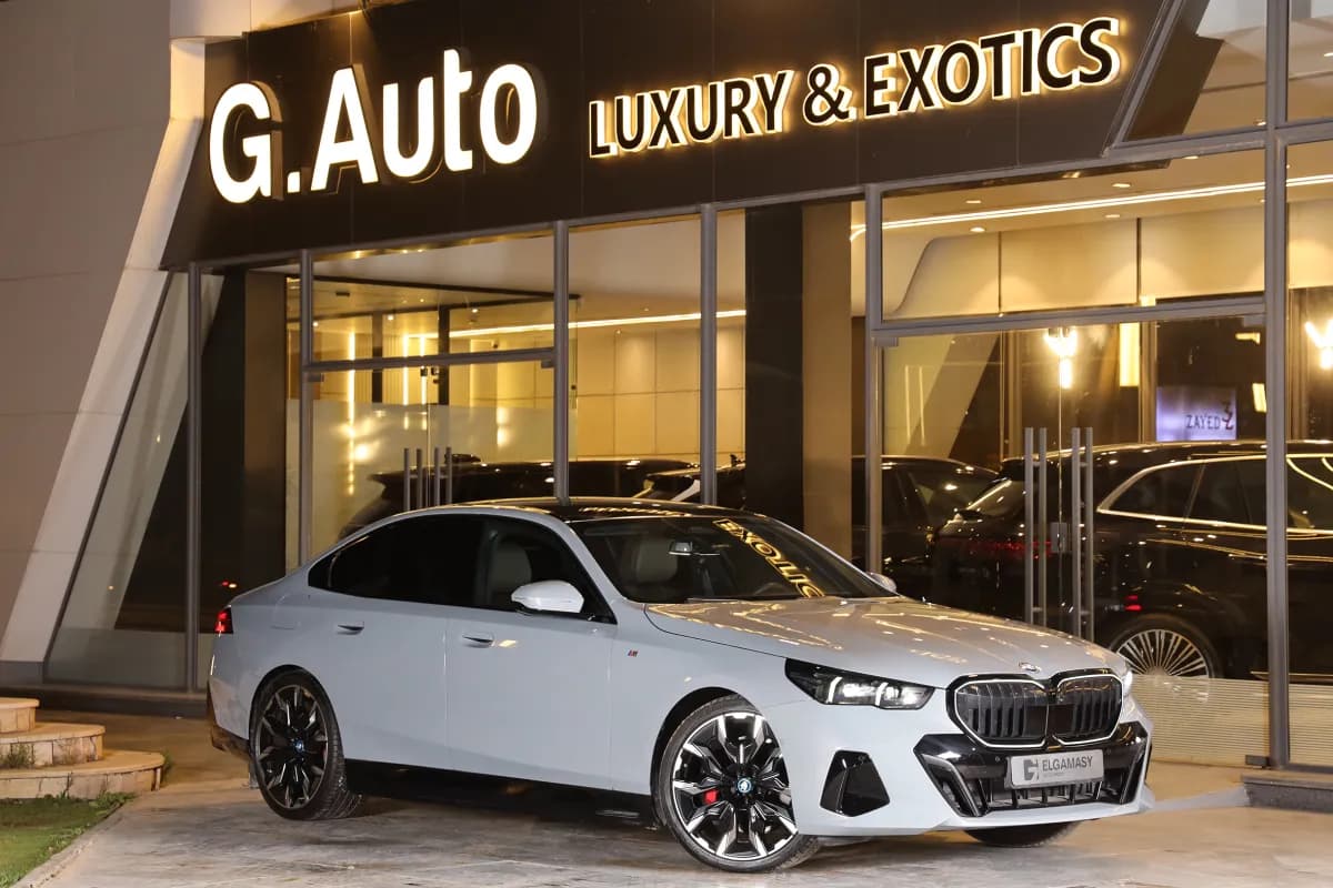 BMW 530 E 2024 Luxury Cement Gray Automatic — Used