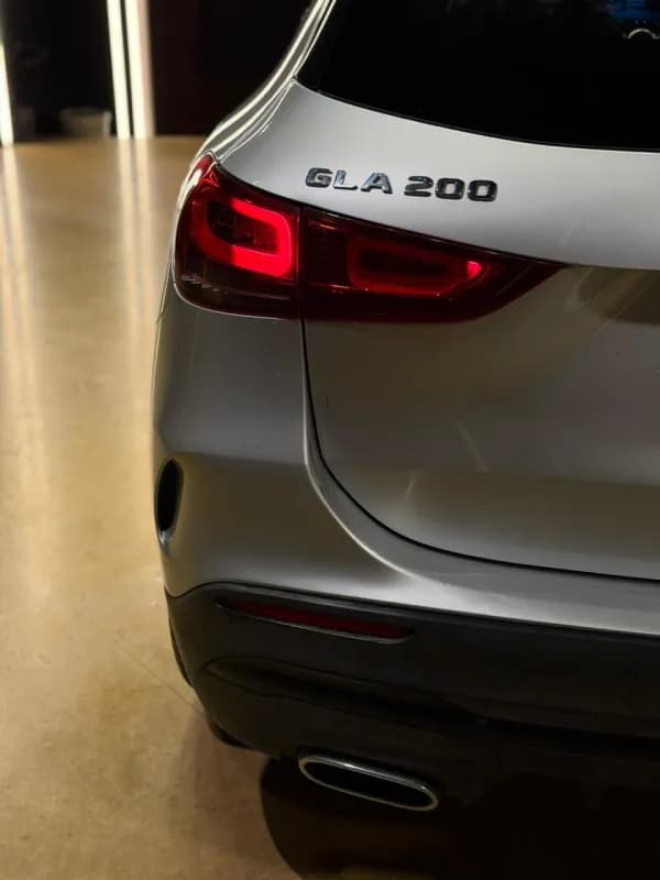 مرسيدس بنز GLA 200 2021 ايه ام جي فضي أوتوماتيك — مستعملة