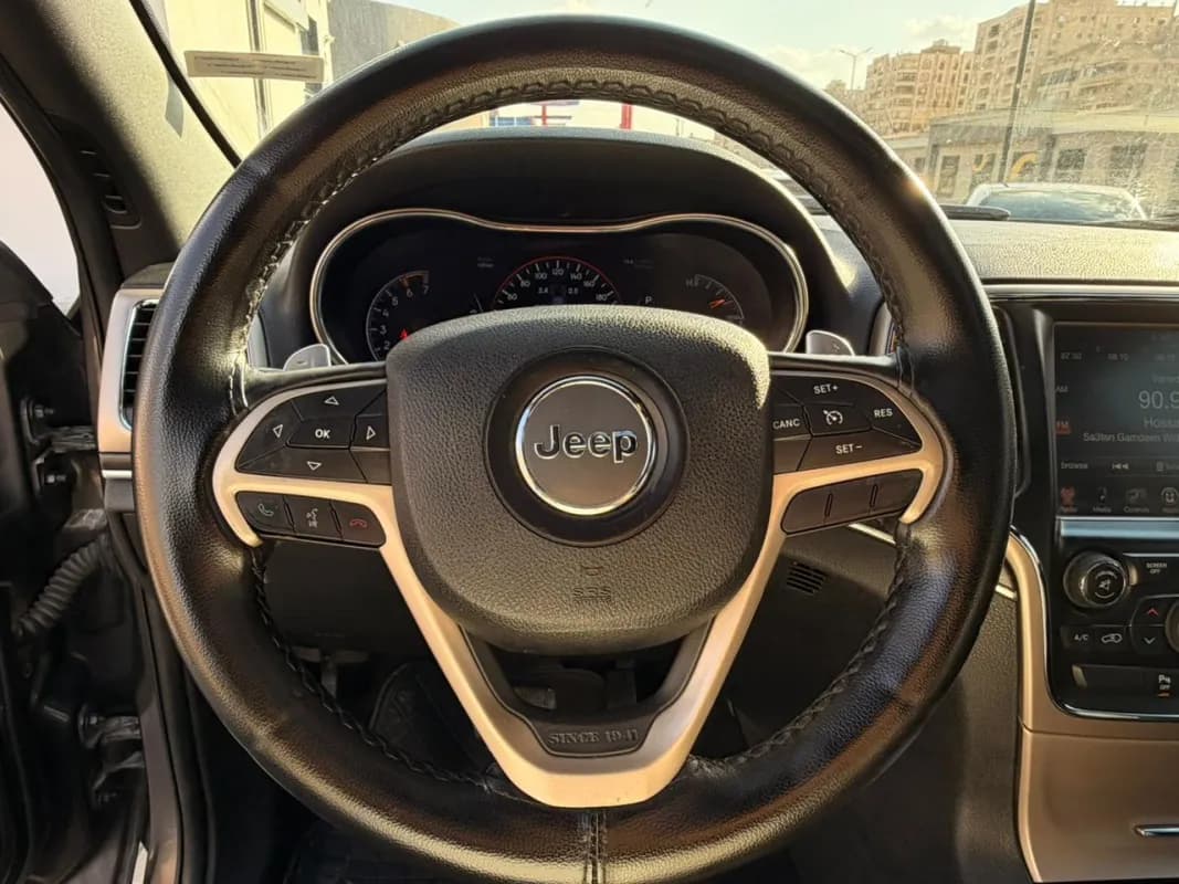 Jeep Grand Cherokee 2015 Limited Gray Automatic — Used