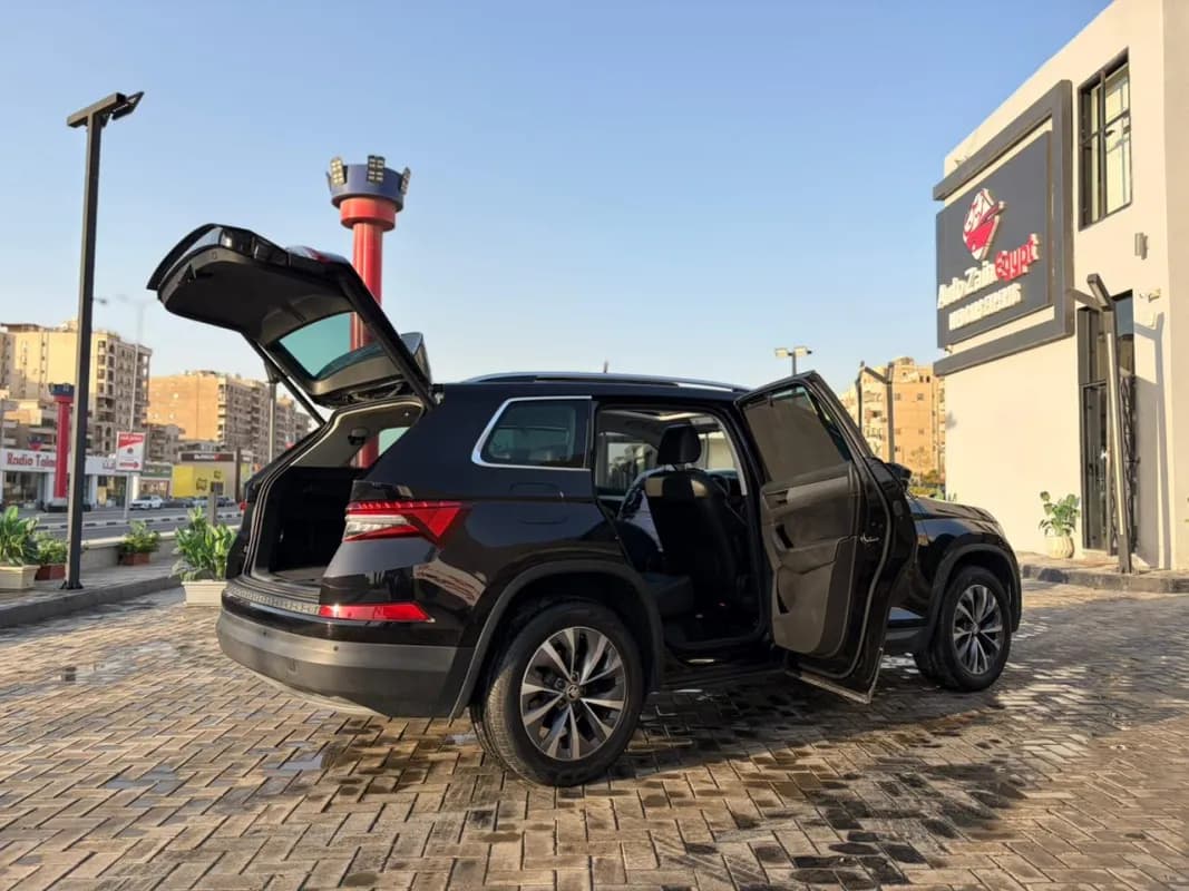 Skoda KODIAQ 2023 Ambition Black Automatic — Used
