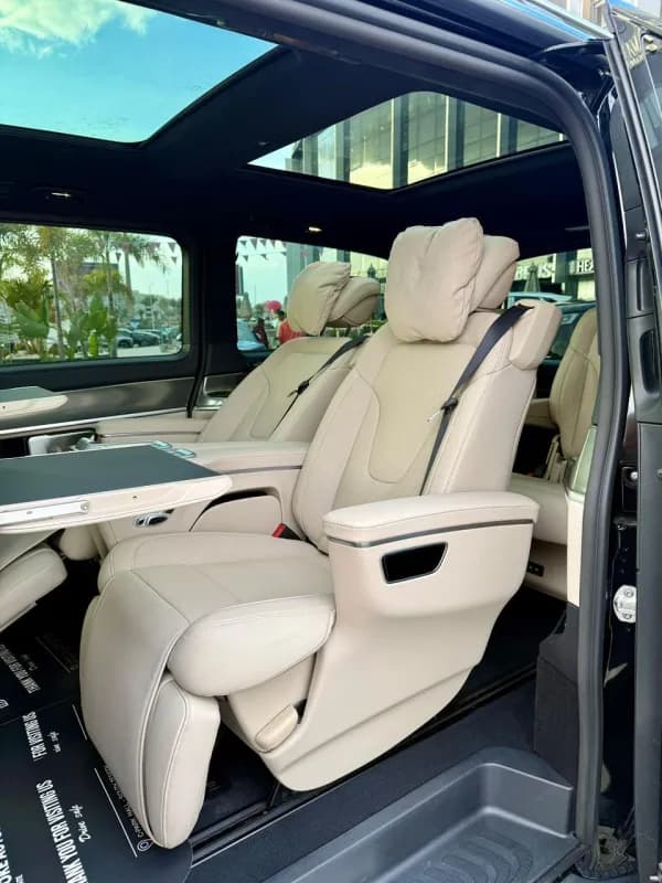 مرسيدس بنز V 300 2026 اكسكلوسف أسود أوتوماتيك — جديدة