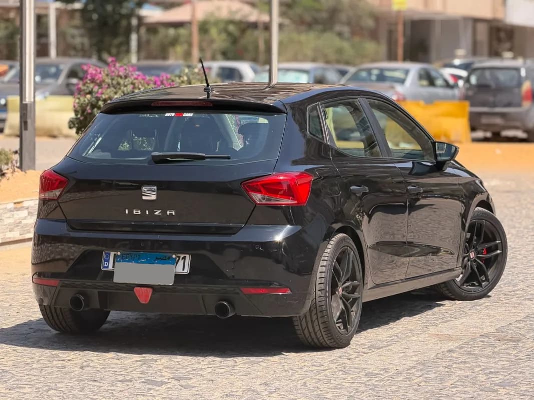 سيات ابيزا 2021 ريفرنس أسود أوتوماتيك — مستعملة