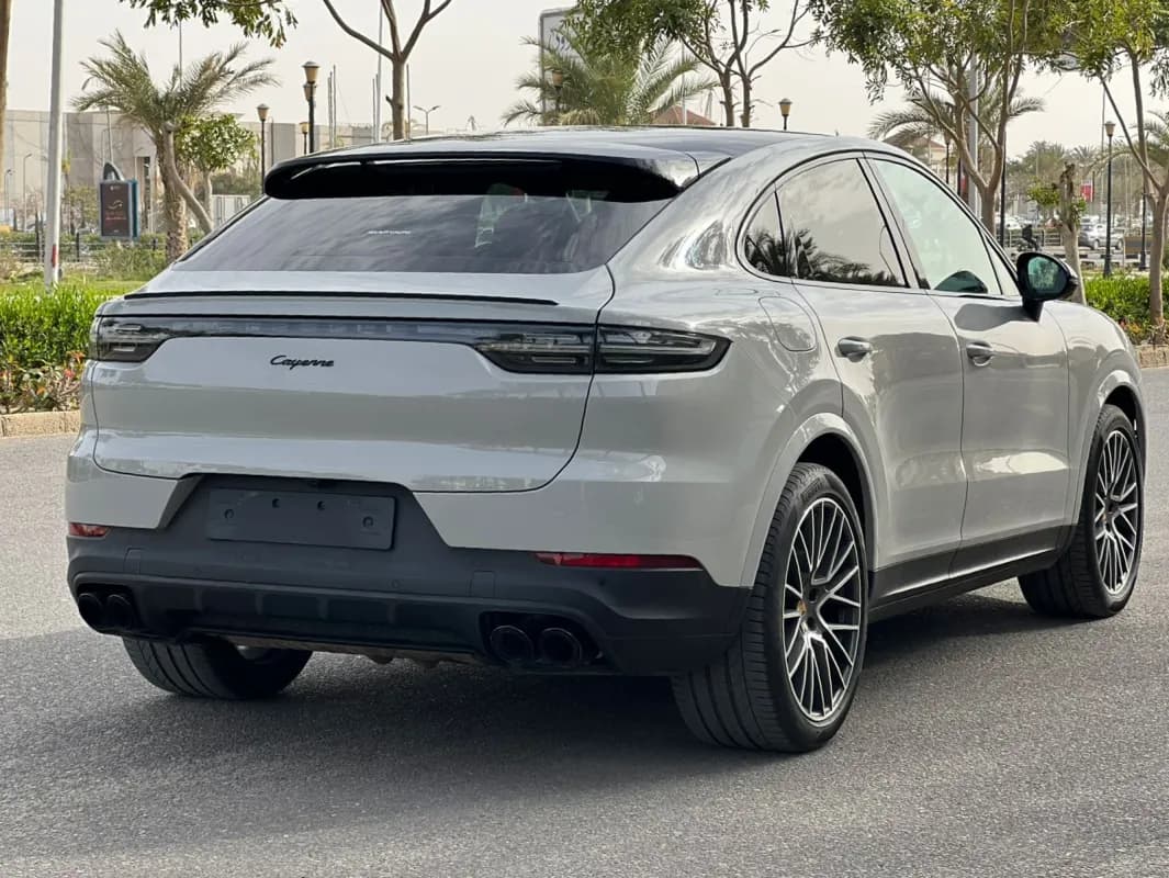Porsche Cayenne 2022 Cayenne base White Automatic — Used