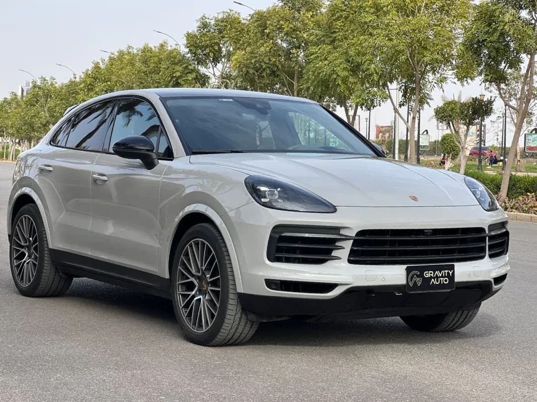Porsche Cayenne 2022 Cayenne base White Automatic — Used