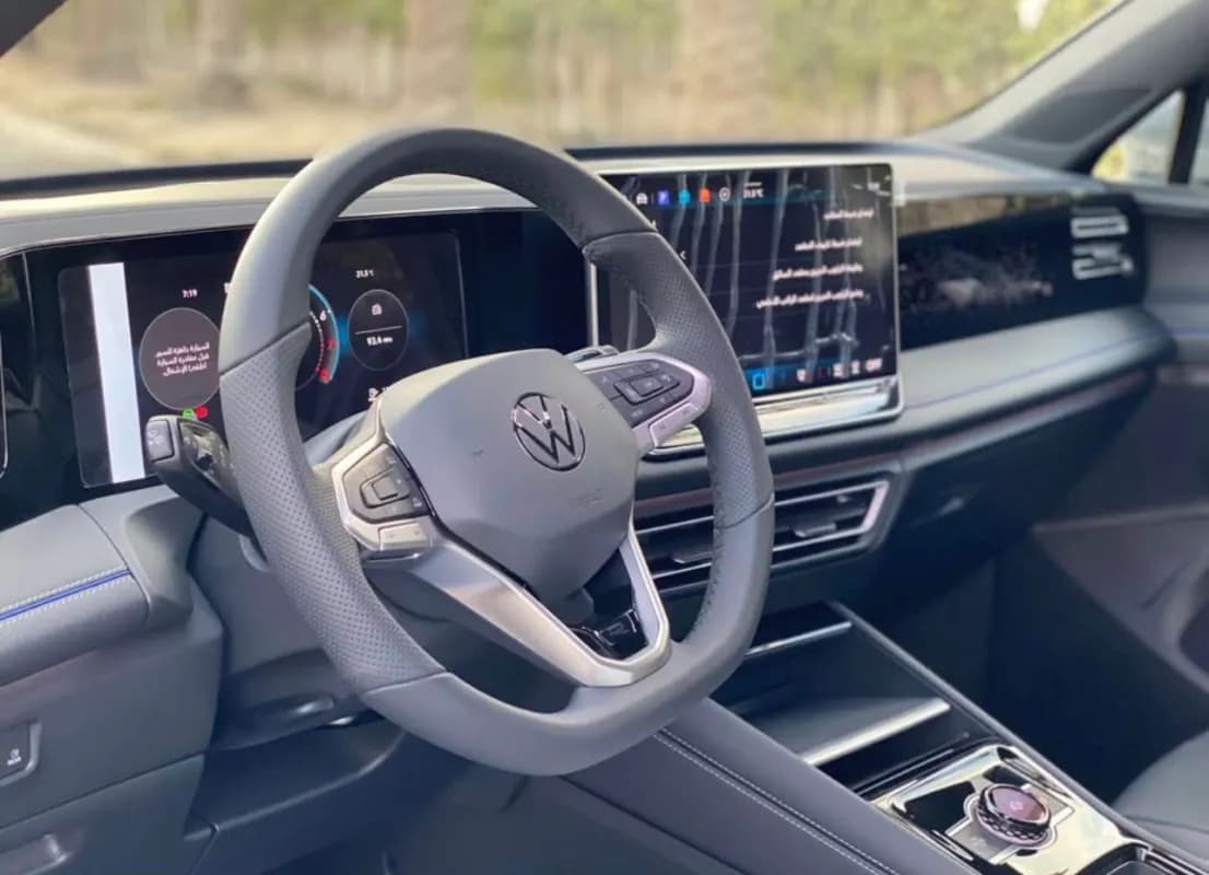Volkswagen Tiguan 2025 R line Silver Automatic — New