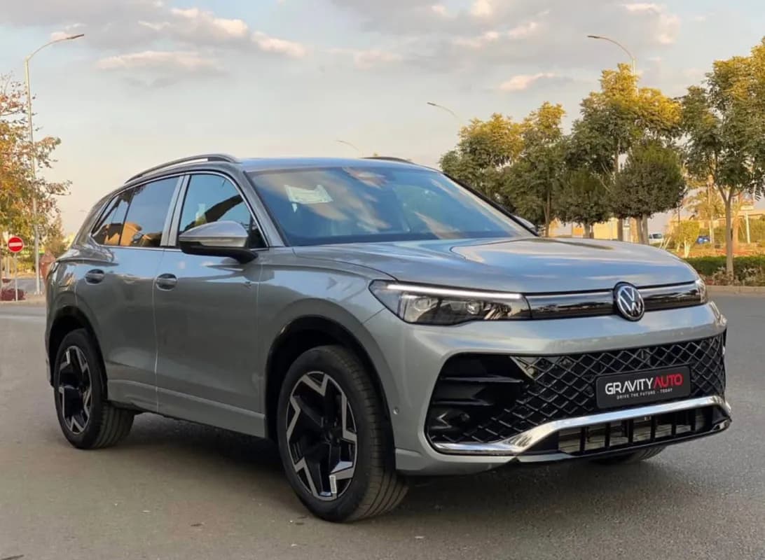 Volkswagen Tiguan 2025 R line Silver Automatic — New