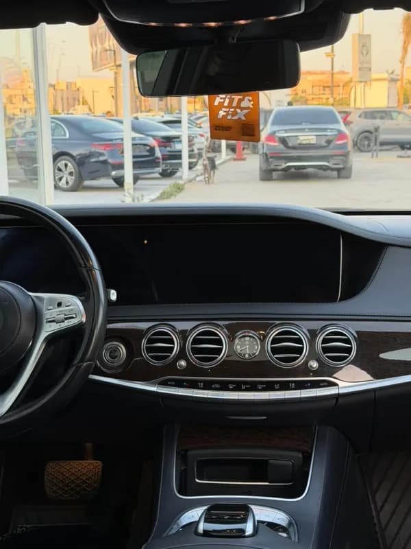 مرسيدس بنز S320 2020 ايه ام جي أسود أوتوماتيك — مستعملة