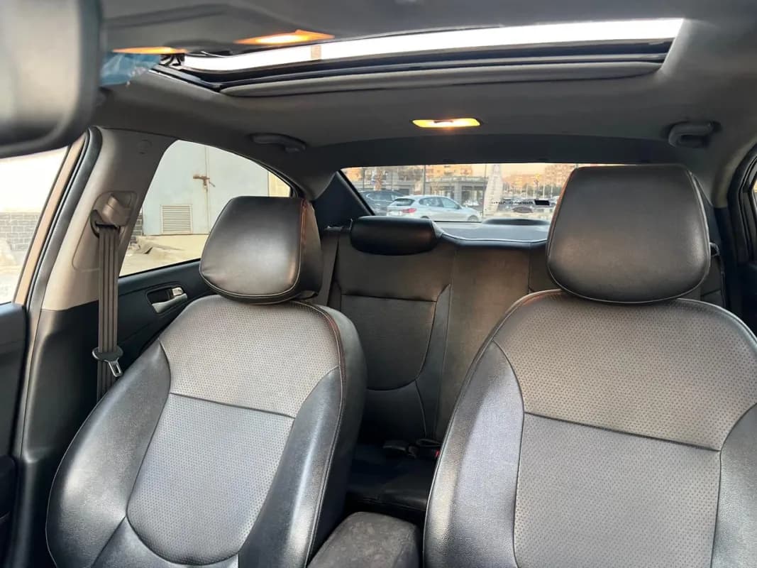 Hyundai Accent RB 2023 Highline Champagne Automatic — Used