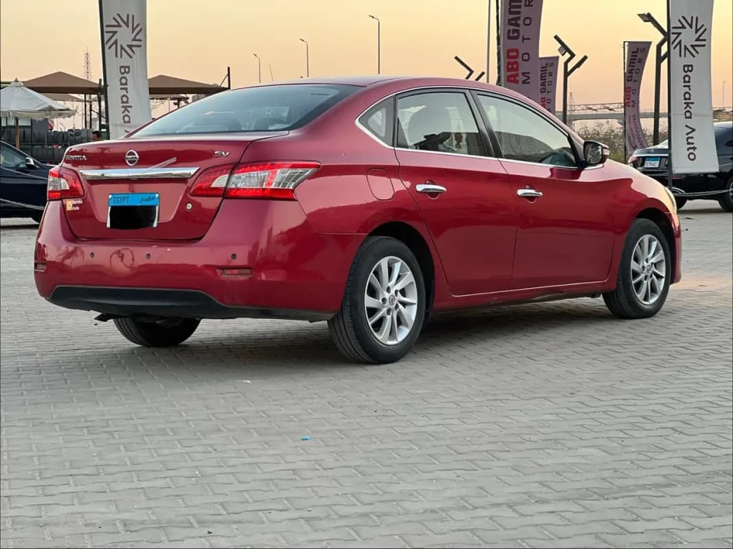 Nissan Sentra 2016 Premium Red Automatic — Used