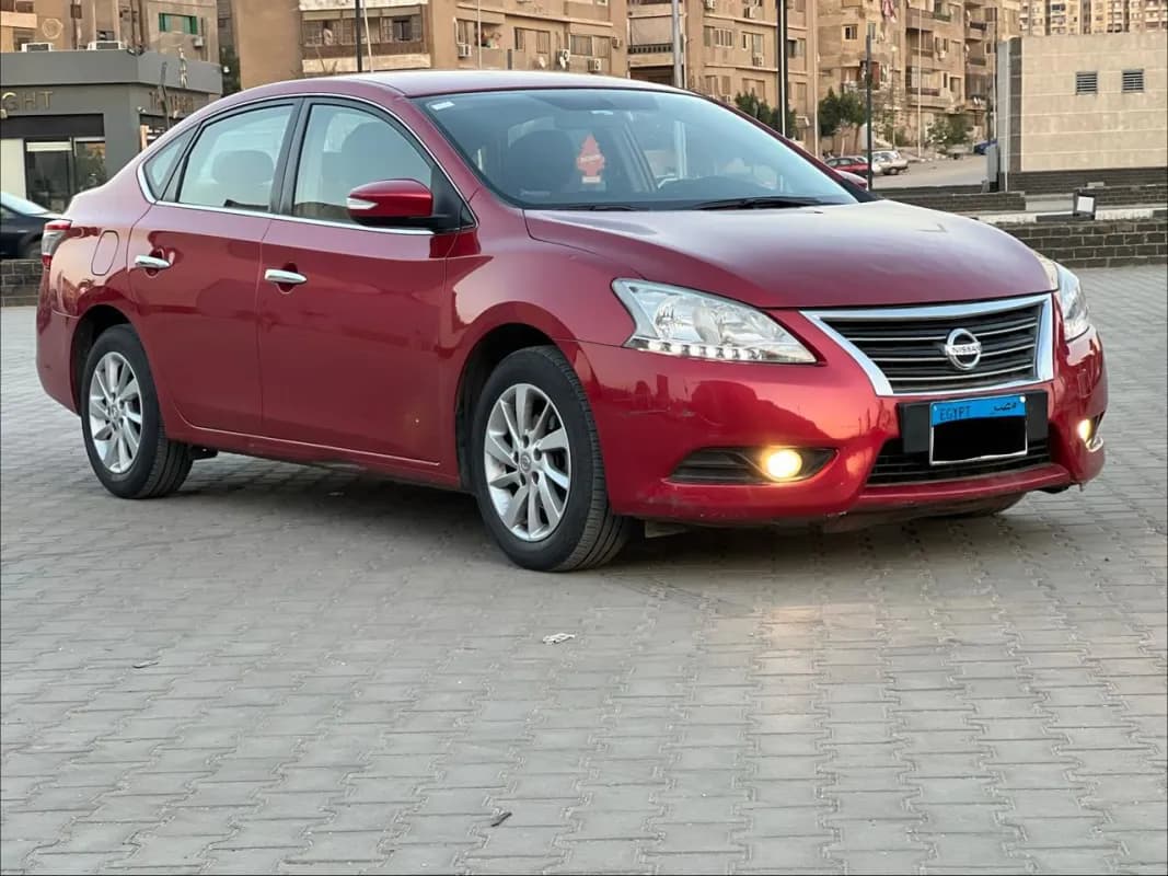 Nissan Sentra 2016 Premium Red Automatic — Used