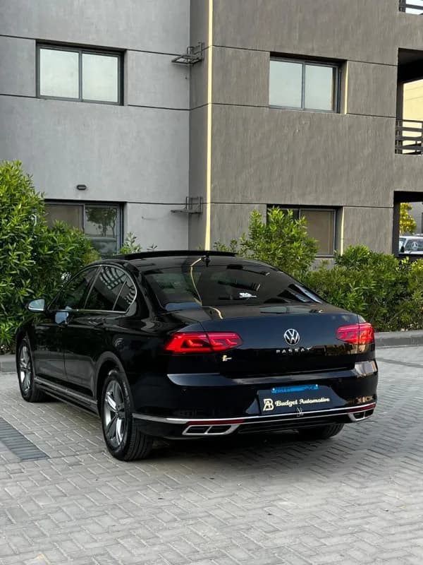 Volkswagen Passat 2022 Trend Line Black Automatic — Used