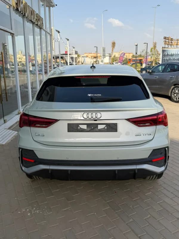 أودي Q3 2023 سبورت باك 1.4 أبيض أوتوماتيك — جديدة