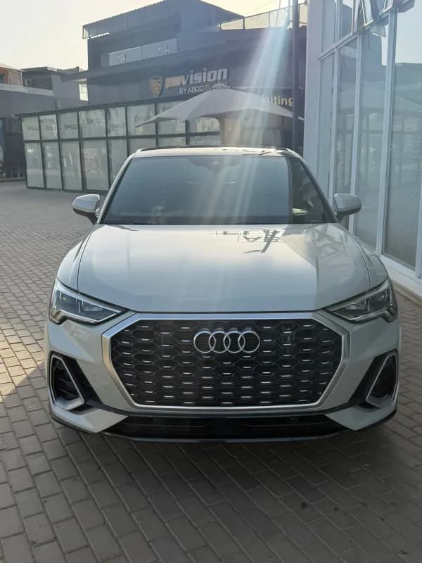 أودي Q3 2023 سبورت باك 1.4 أبيض أوتوماتيك — جديدة