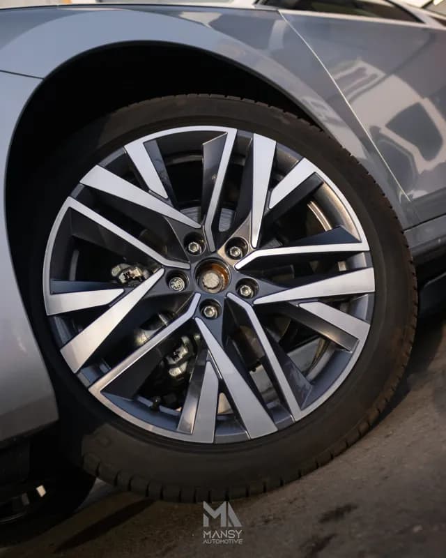 Skoda Octavia A8 2026 Lounge Silver Automatic — New