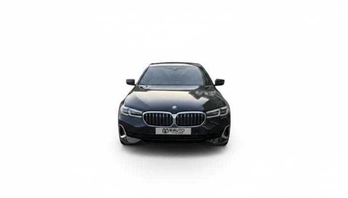 BMW 520i 2023 Luxury Black Automatic — Used - 1
