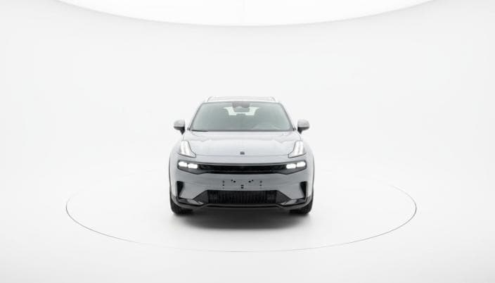 Lynk & Co 900 2025