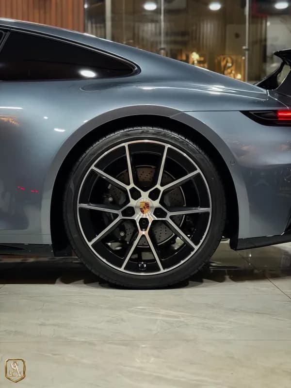 Porsche 911 Careera 2025 Coupe Gray Dual Clutch — New