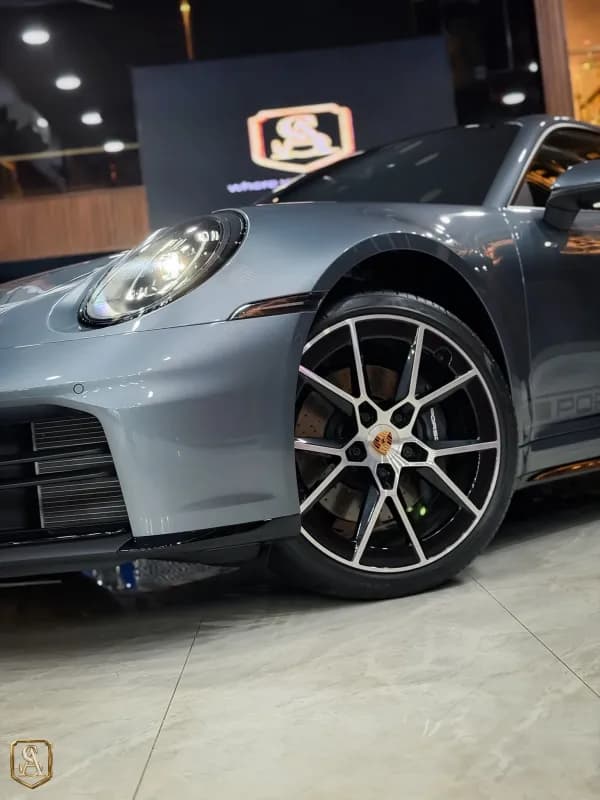 Porsche 911 Careera 2025 Coupe Gray Dual Clutch — New