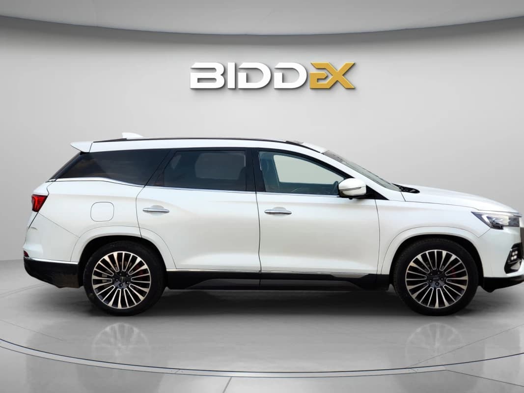 جيتور X95 2022 استندرد أبيض أوتوماتيك — مستعملة