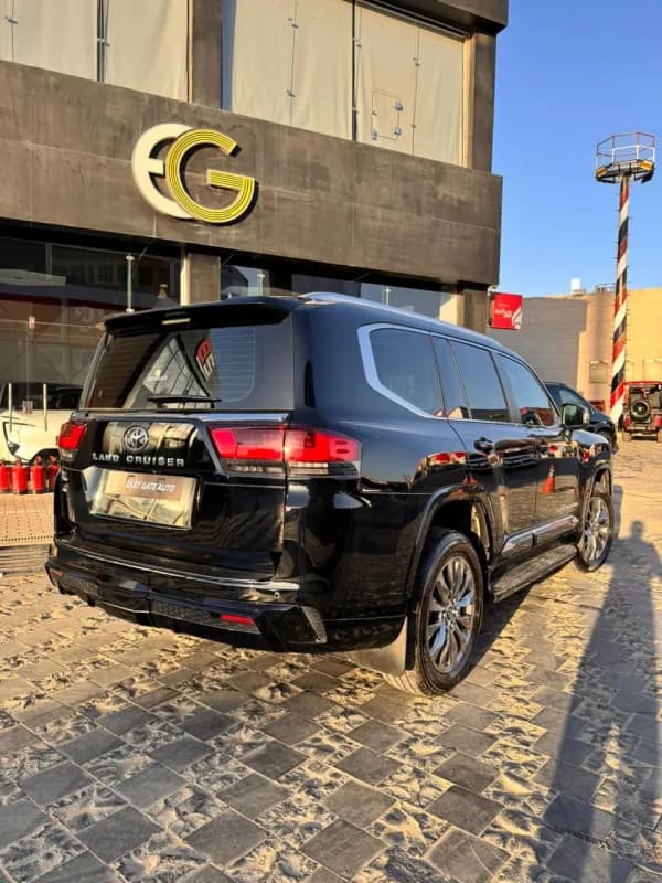 Toyota Land cruiser 2025 VXr Black Automatic — Used