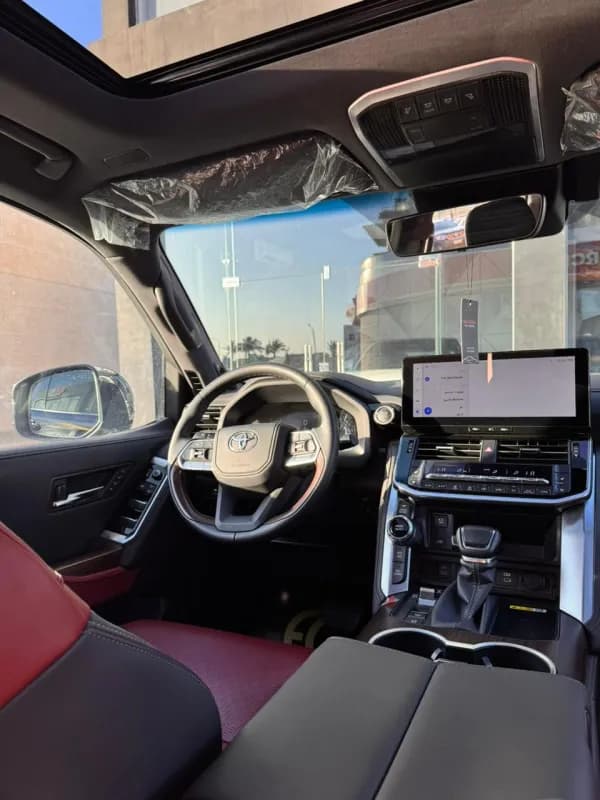 Toyota Land cruiser 2025 VXr Black Automatic — Used