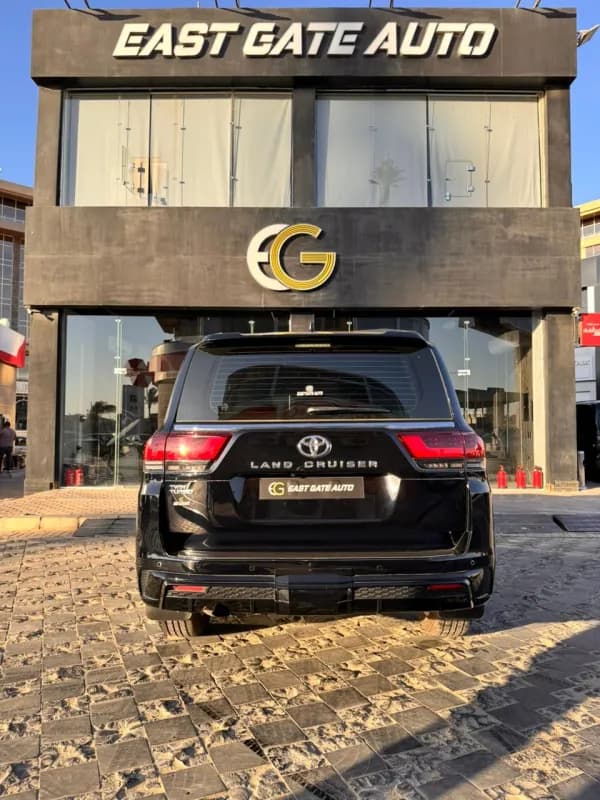 Toyota Land cruiser 2025 VXr Black Automatic — Used