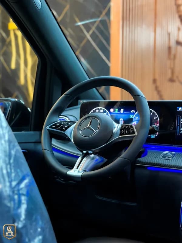 Mercedes-Benz V 300 2026 AMG Black Automatic — New