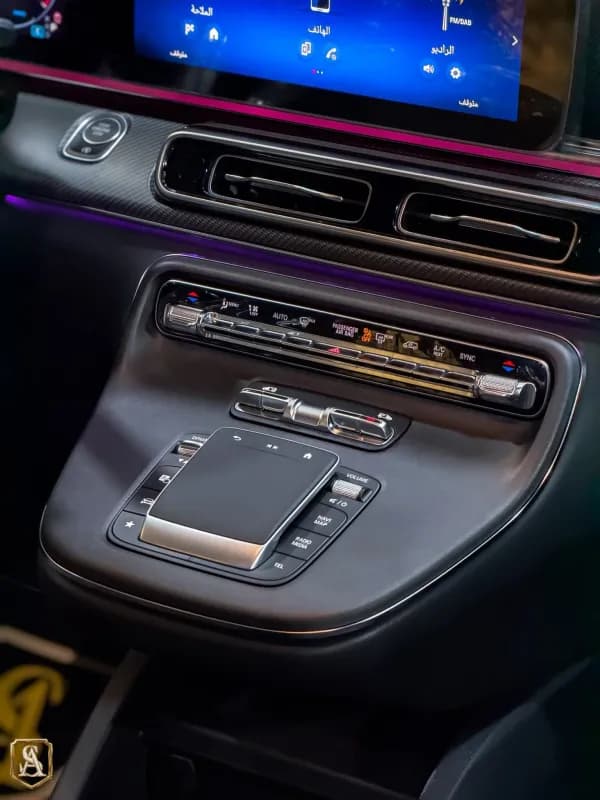 Mercedes-Benz V 300 2026 AMG Black Automatic — New